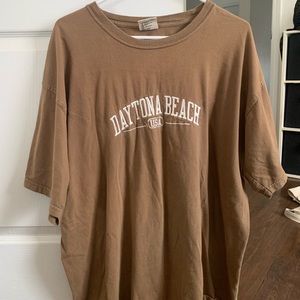 brown t shirt